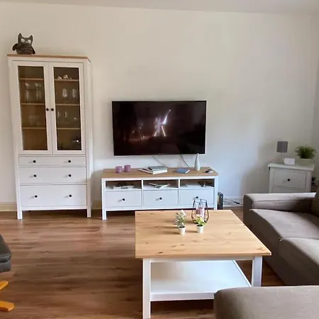 Feddersen Living Grosse Ferienwohnung - Garten - Terrasse - Smart Tv - Netflix Brunsbuttel Exterior photo