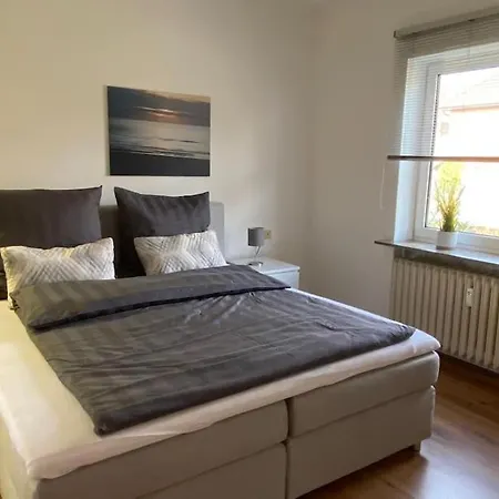 Feddersen Living Grosse Ferienwohnung - Garten - Terrasse - Smart Tv - Netflix Brunsbuttel Exterior photo